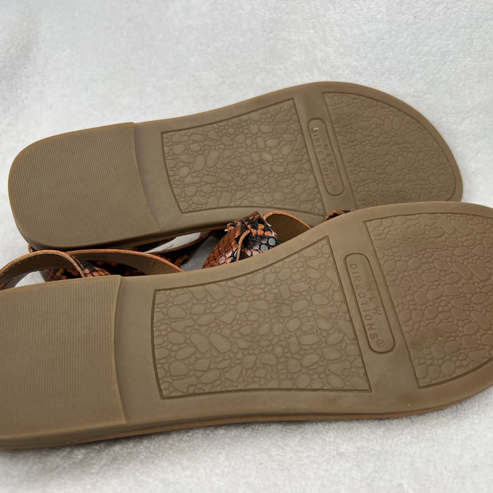 New Direction, animal print strap sandals - Picture 4 of 4
